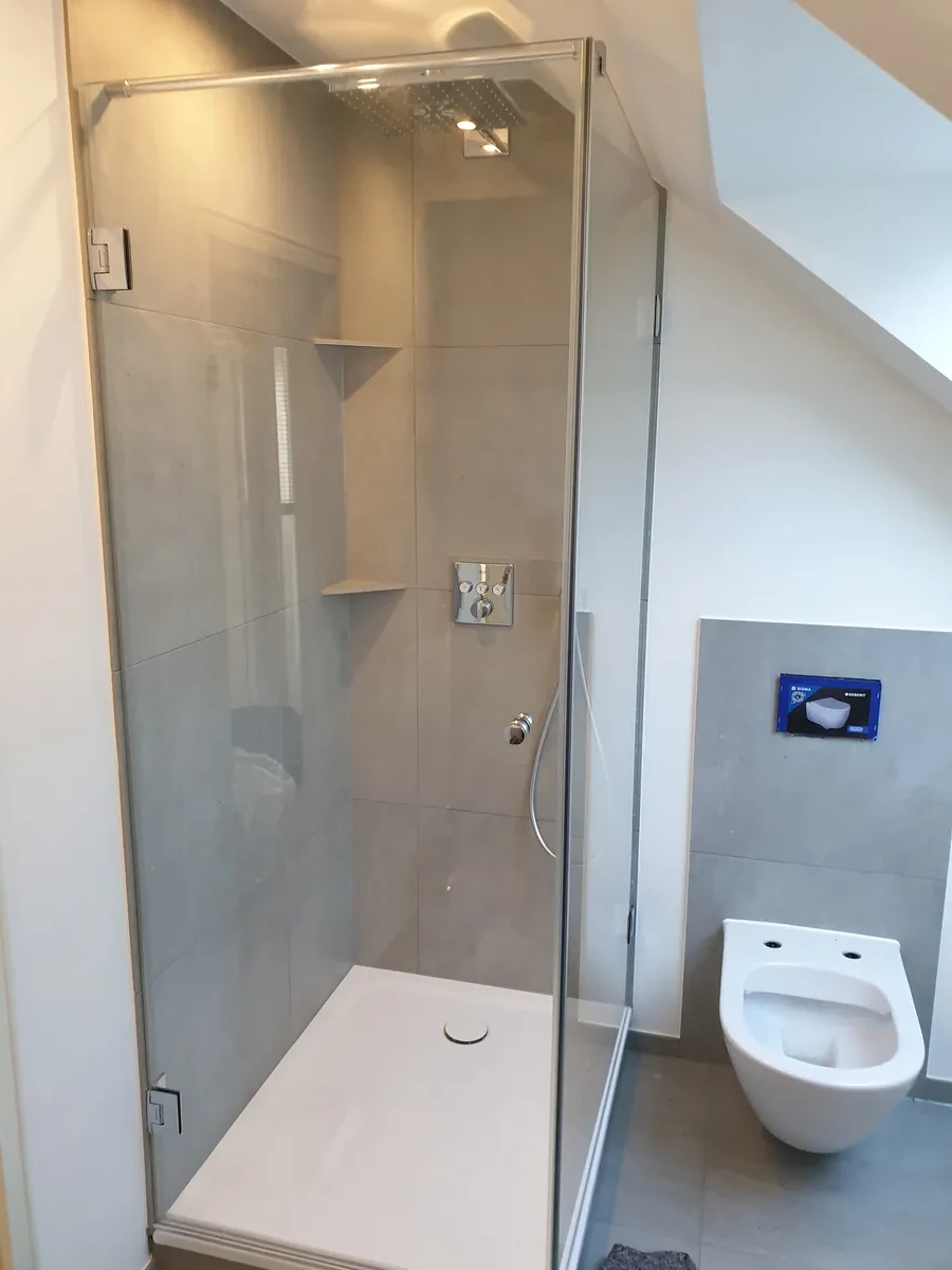 Glasdusche nach Maß für Köln vom Glasermeister
