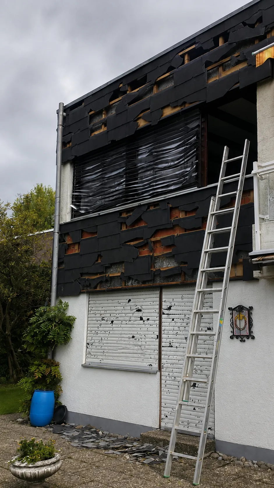 Hagelschaden an einer Fassade